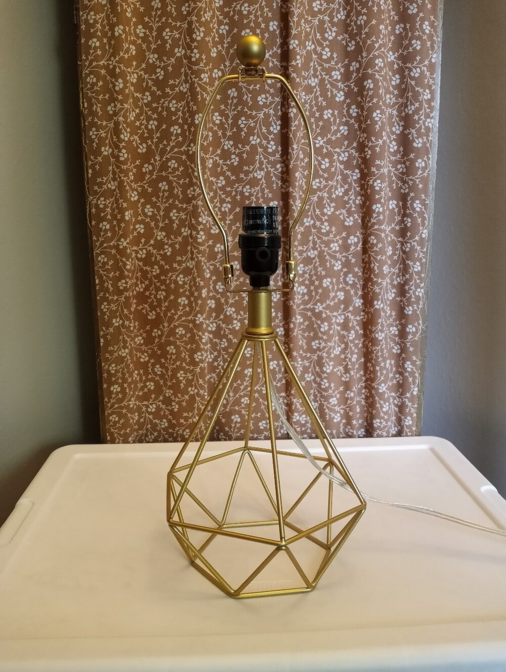 Gold Geometric Lamp, Wire Frame
